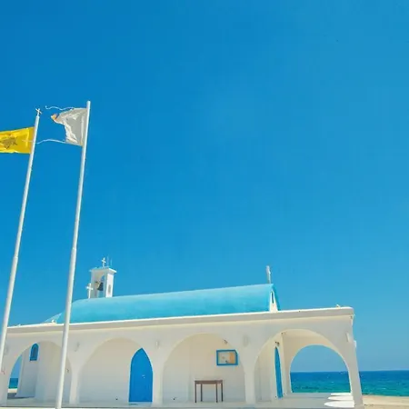 Dome Marina Hotel&resort 4*