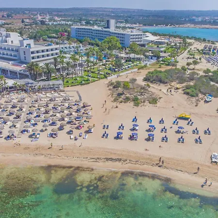 Dome Marina Hotel&resort