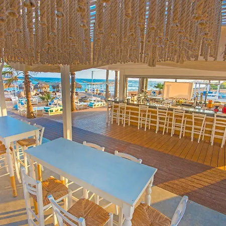 Dome Marina & Hotel 4*