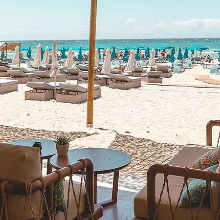 Dome Marina & Αγία Νάπα