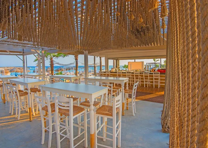 Otel Dome Marina & 4*