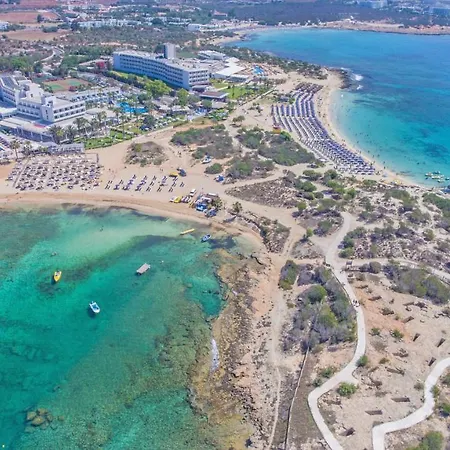 Dome Marina & Hotell Ayia Napa
