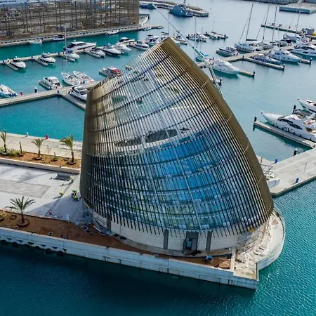 Hotell Dome Marina & 4*