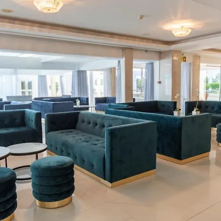 Hotell Dome Marina &