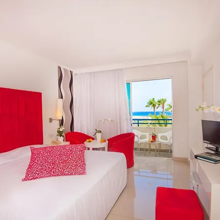 Hotell Dome Marina & 4*