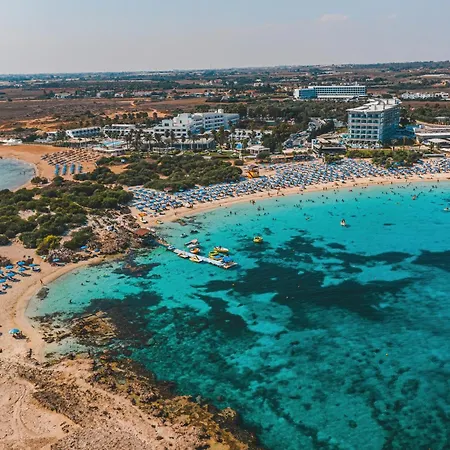 Отель Dome Marina & 4*