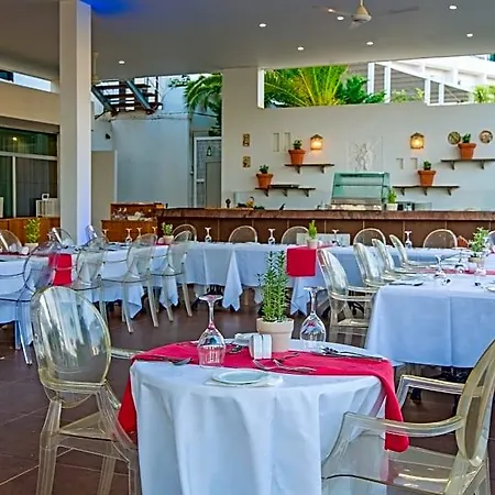 Dome Marina &