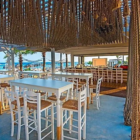 فندق Dome Marina &