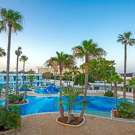 Dome Marina & فندق 4*