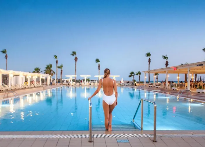 Dome Marina & Hotel Agia Napa