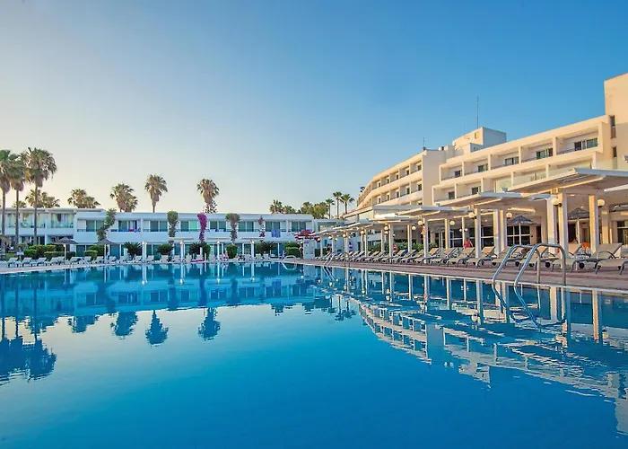 Hotel Dome Marina & 4*