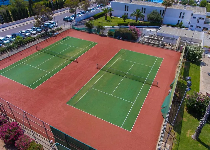 Отель Dome Marina & 4*