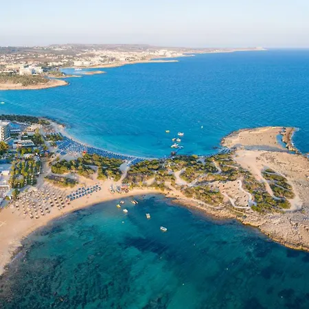 Dome Marina & Hotel