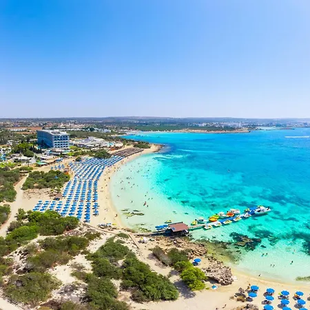 Dome Marina & Ayía Nápa