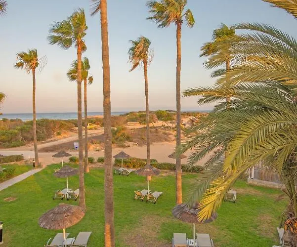 Dome Marina & 4* Ayía Nápa